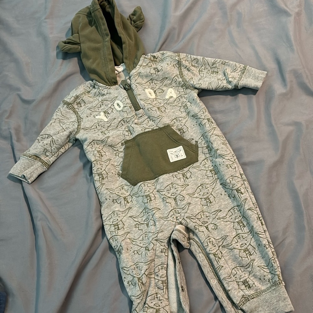 Yoda long sleeve romper